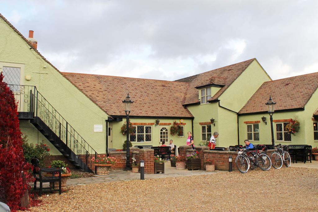 The Green Man Stanford Southill Buitenkant foto